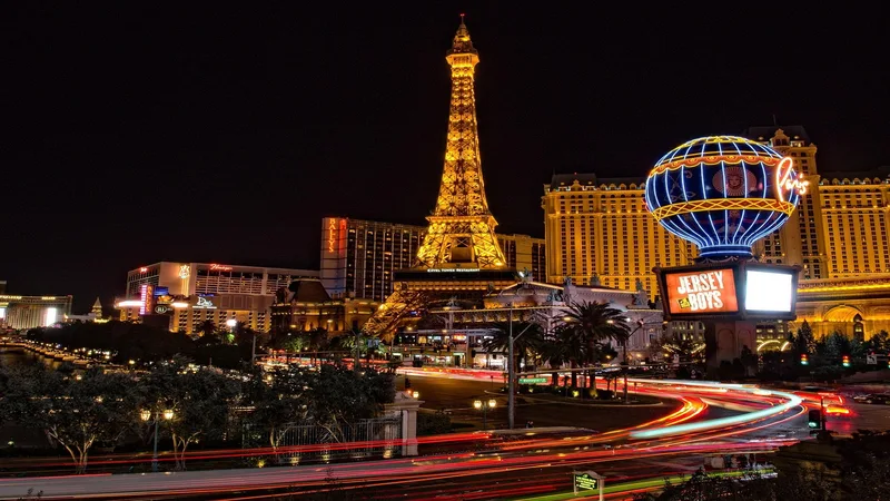 Đăng Ký jbonohu24h Nhận Thưởng 2026 | las vegas,  eiffel tower,  buildings,  architecture,  illuminated,  city lights,  motion blur,  long exposure,  casino,  city,  cityscape,  downtown,  night,  gambling,  hotel,  usa,  night photography,  las vegas,  las vegas,  las vegas,  las vegas,  las vegas,  casino,  casino,  hotel